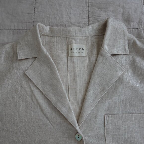 OffOn Oversized Shirt with Revere Collar (Metallic Linen) - Picture 6 of 8